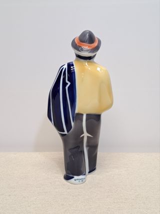 Figura Sargadelos: Cuarto Estado