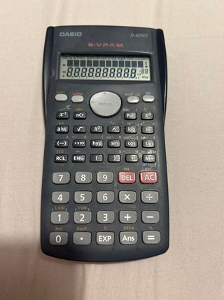Calculadora Casio fx-82MS