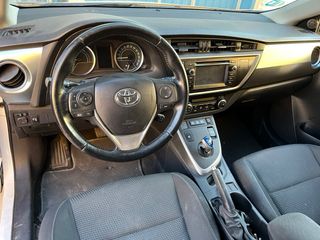 Toyota Auris 2013