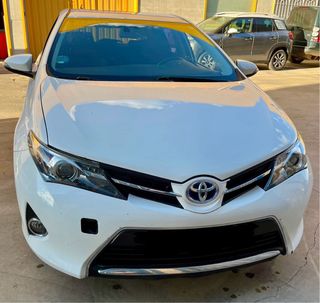 Toyota Auris 2013