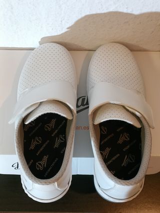 Zapatos Dian blancos antideslizantes