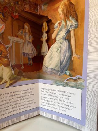 Alicia en el País de las Maravillas: Libro carr...