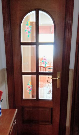 Puerta madera maciza con cristal 2.03 de alto x 75