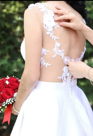 Vestido novia blanco - velo y arco
40-42