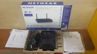 Router NETGEAR DGN2200M