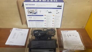 Router NETGEAR DGN2200M