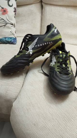 Botas fútbol niño, número 42