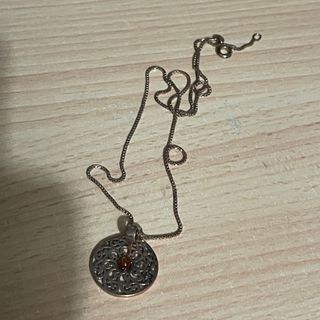 Collar ámbar