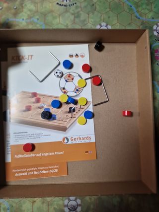 KICK-IT: Juego de mesa familiar