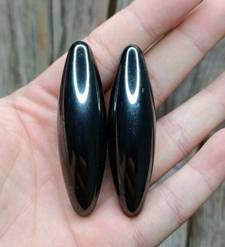 2 Piedras Magnetita pulidas
