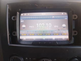 Pantalla Coche Radio FM 