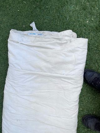 2 Mantas: azul y beige y edredón Ikea