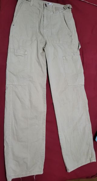 Pantalones beige cargo