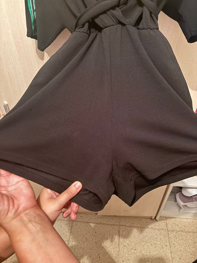 Mono corto negro c/rayas