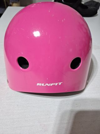 Casco rosa protección deportes
