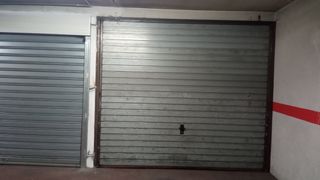 Puerta garaje -Basculante manual de chapa