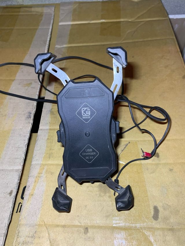 Soporte móvil Kewig con cargador USB QC 3.0