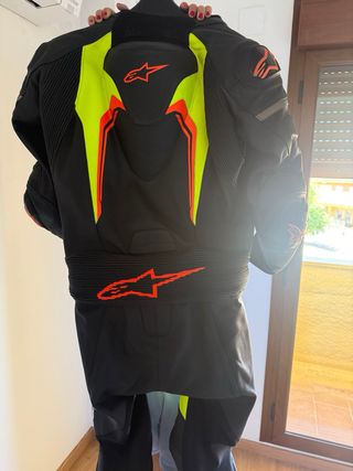 Mono Alpinestars Motegi V3 2 piezas