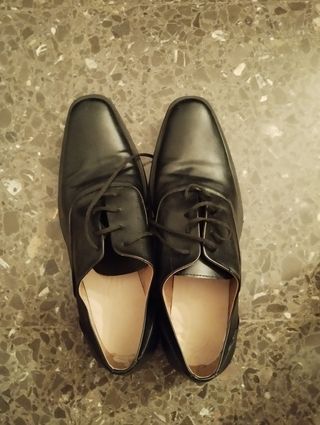 Zapatos negros vestir - usados