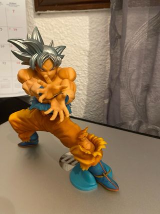 Figura Goku Ultra Instinto Banpresto
