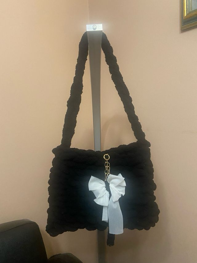 Borsa a uncinetto nera