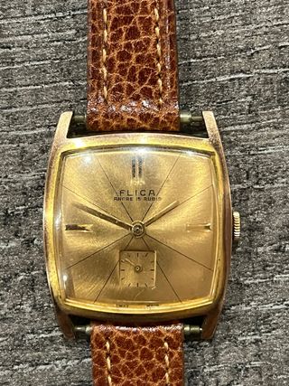 Reloj Flica dorado vintage