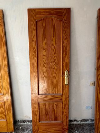Puertas madera maciza antiguas