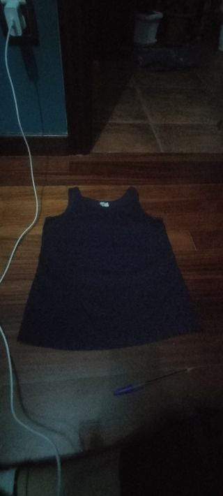 Camiseta azul marino tirantes