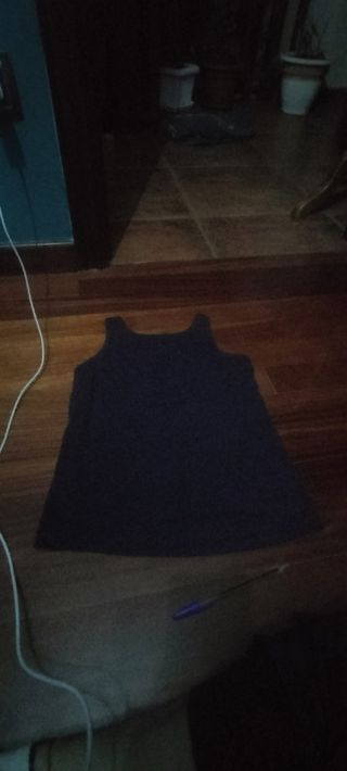Camiseta azul marino tirantes
