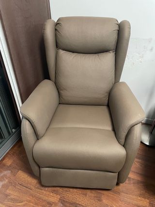 Sillón reclinable marrón piel sintética