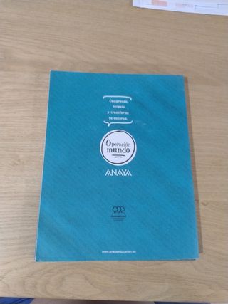 Tres libros de lengua castellana y literatura 2Eso