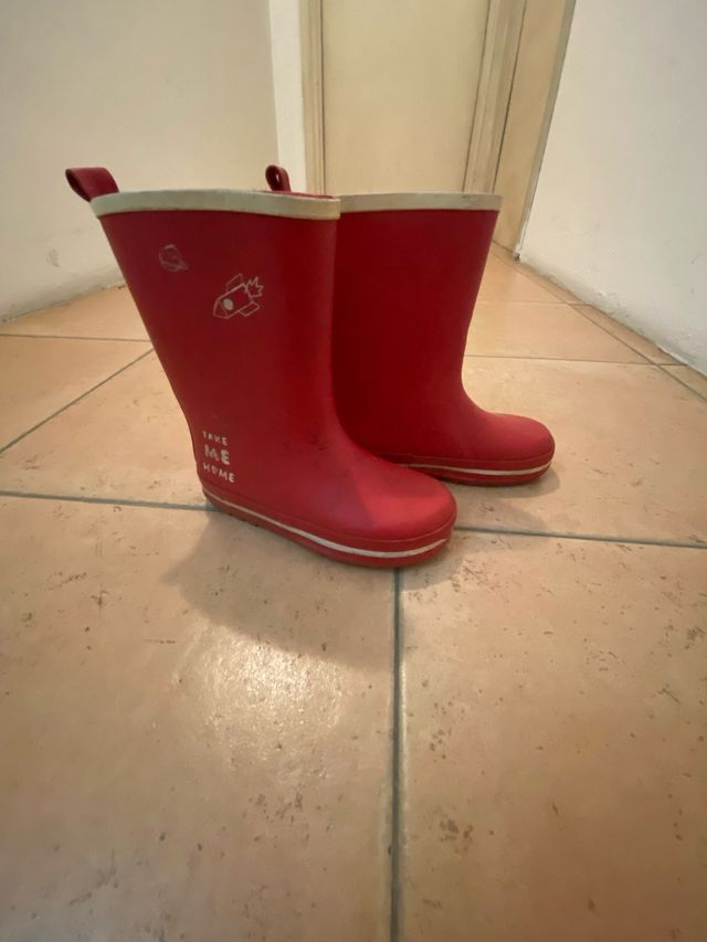 Botas lluvia rojas niño