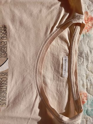 Camiseta beige estampada