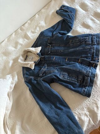Cazadora vaquera Pull&Bear borreguillo