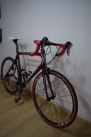 Bicicleta de carretera Eddy Merckx carbono nueva