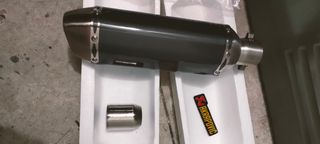 Silenciador moto Akrapovic