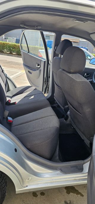 Hyundai Accent 2003 Pegatina B 
