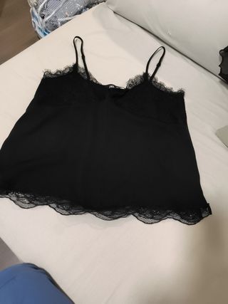 Blusa Zara negra encaje talla S