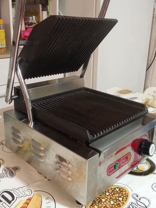 Grill profesional Eutron