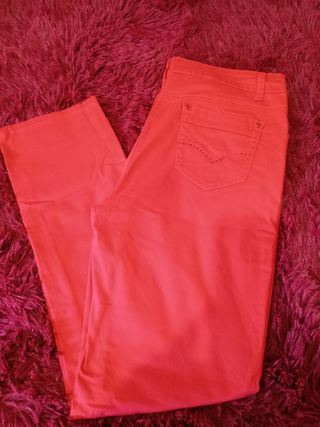 PANTALÓN ROJO 
