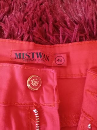 PANTALÓN ROJO 