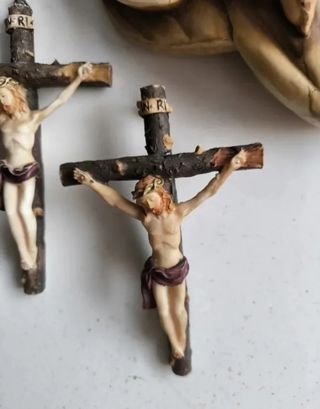 2 Crucifijos de Pared