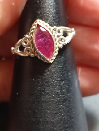 Anillo plata ley rubí facetado 