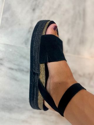 Sandalias plataforma Mango negras