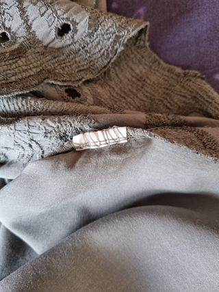 Blusa verde oliva ricamata