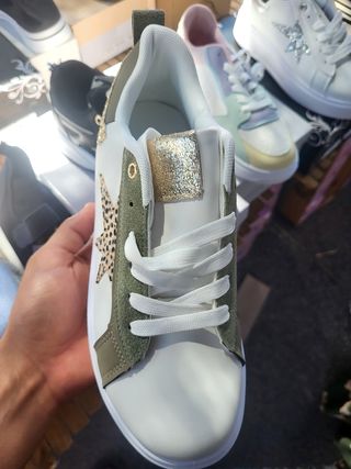 Zapatillas mujer - Verde oliva y blanco