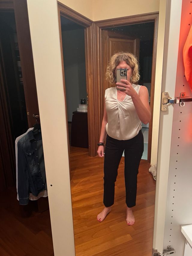 Pantaloni neri eleganti