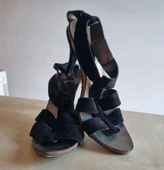 Sandalias tacón ante negras, usadas una vez