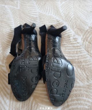 Sandalias tacón ante negras, usadas una vez