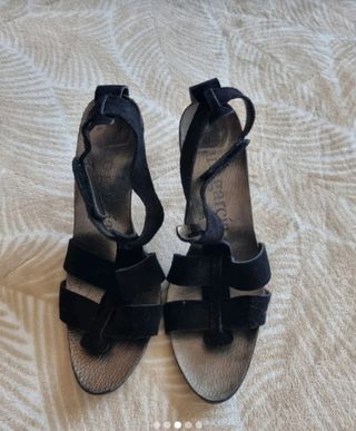 Sandalias tacón ante negras, usadas una vez